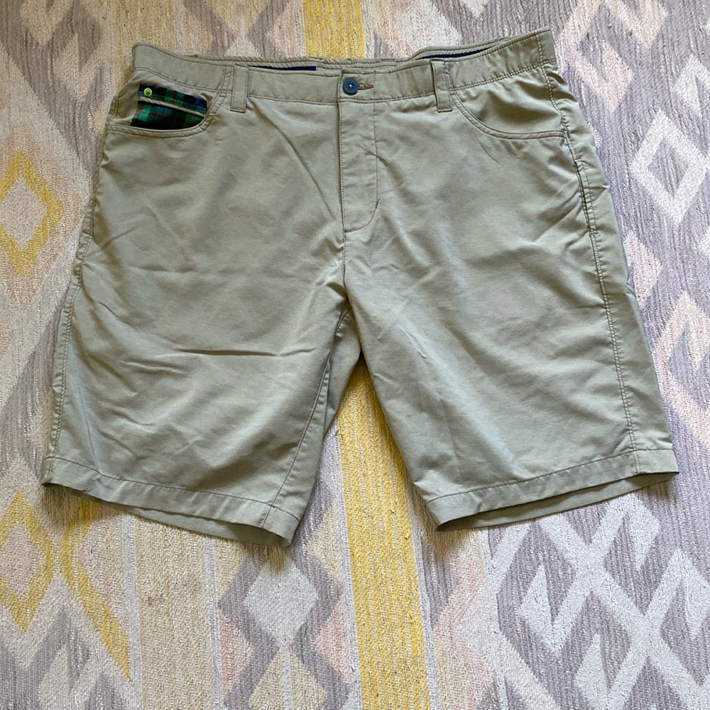 Khaki Bill Murray golf short with plaid detail